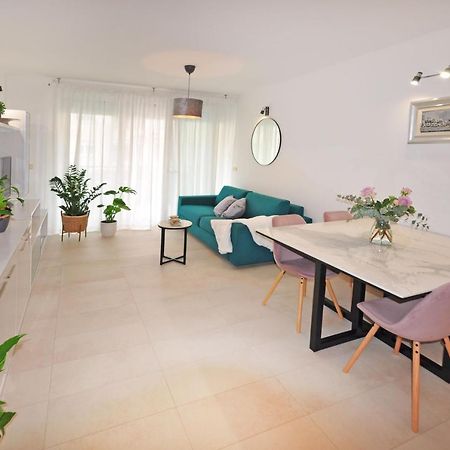 Family Apartment Noel - Omiš Kültér fotó
