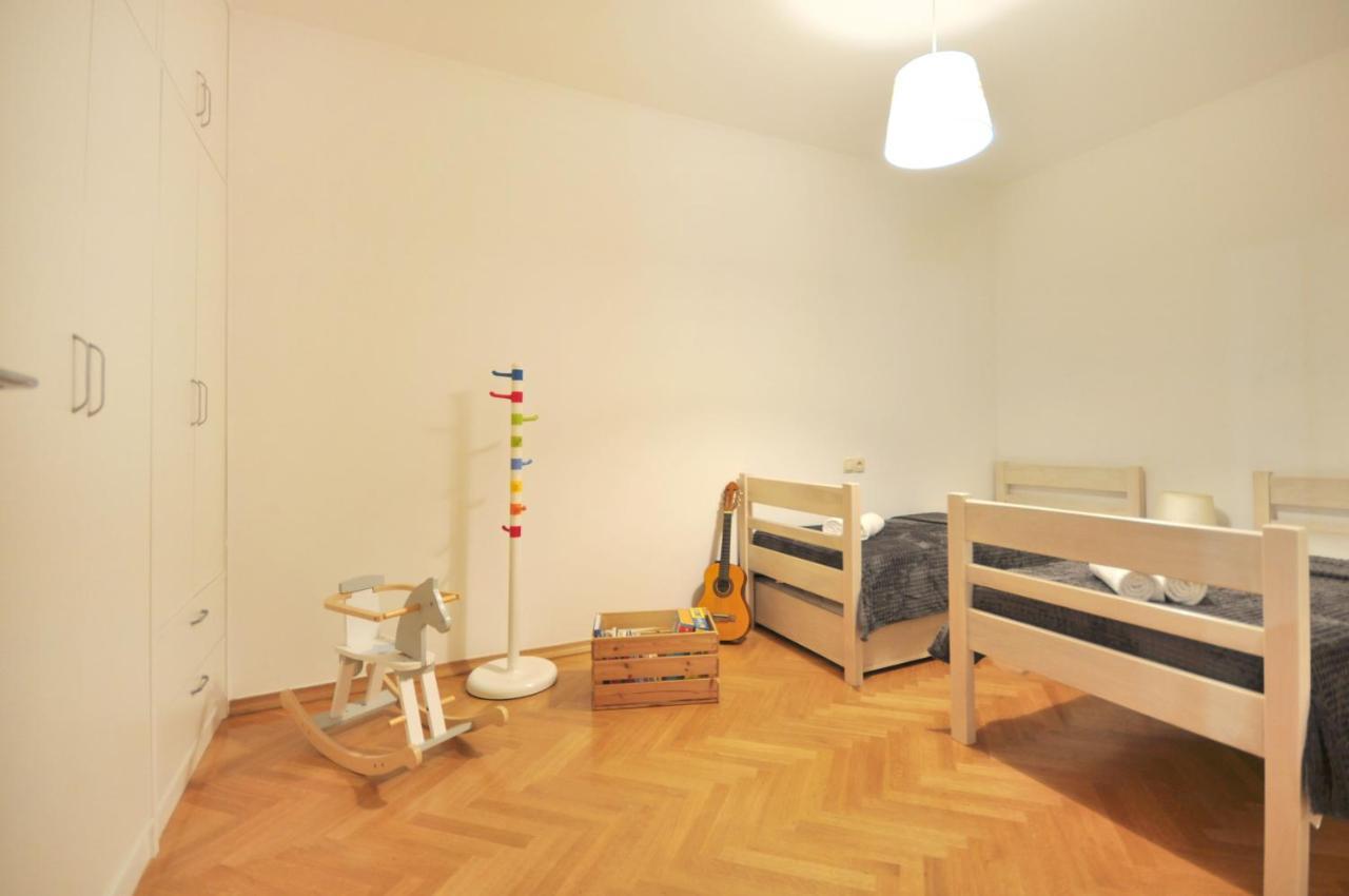 Family Apartment Noel - Omiš Kültér fotó